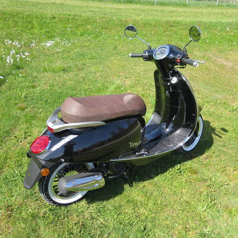 Motorroller Rivero Veneto 125 Euro 5 Roller Scooter schwarz