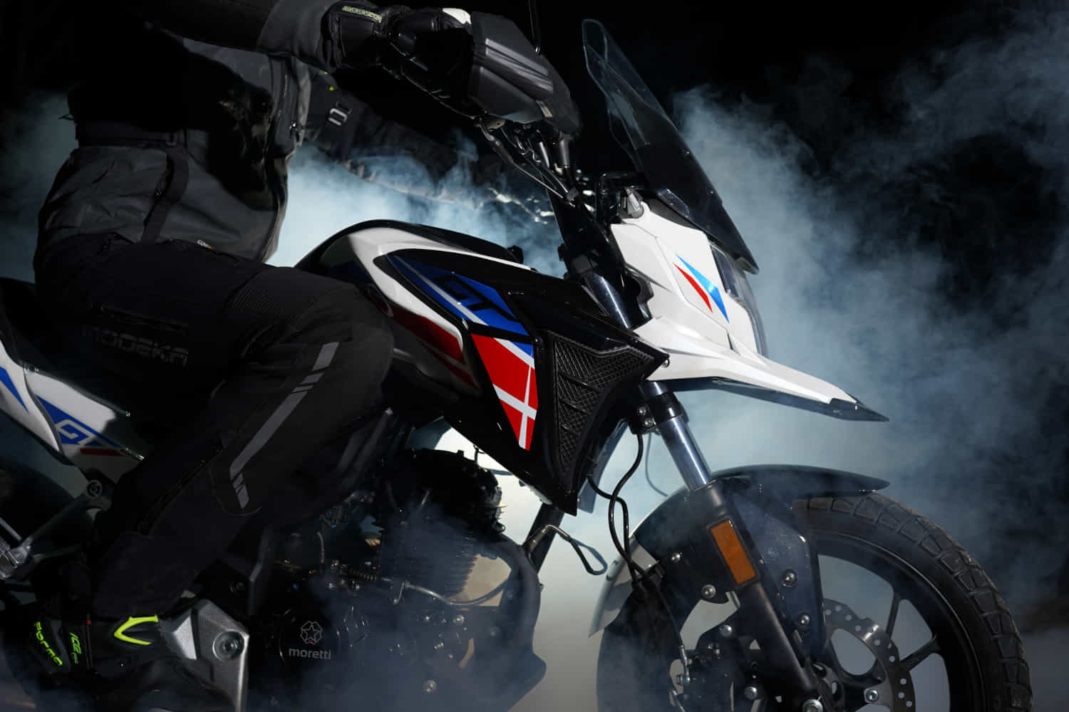 Motorrad Fighter 125 GT-S weiß 90 km/h Euro 5+ 125er Leichtkraftrad Schaltmoped Tourer