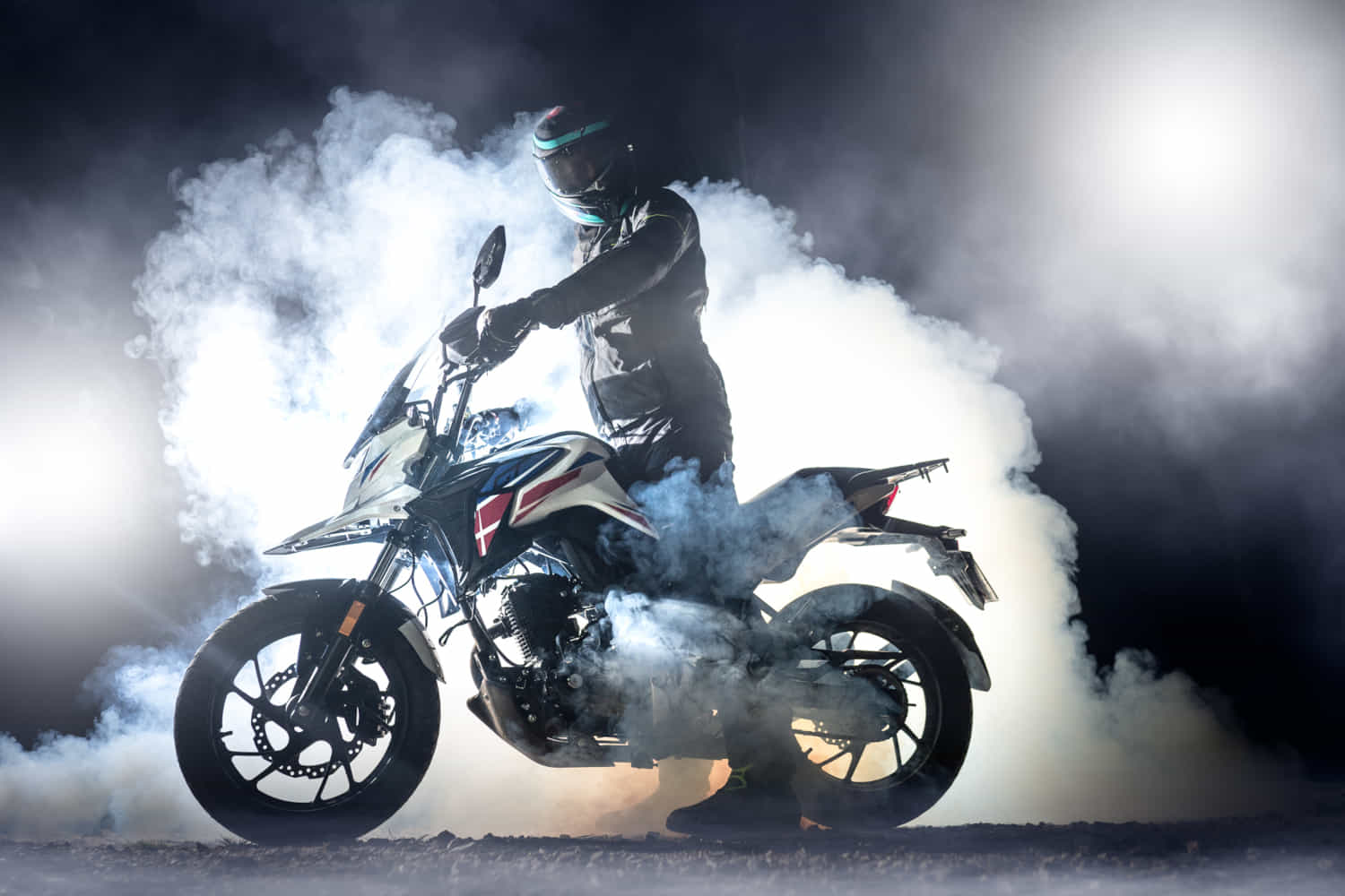 Motorrad Fighter 125 GT-S weiß 90 km/h Euro 5+ 125er Leichtkraftrad Schaltmoped Tourer