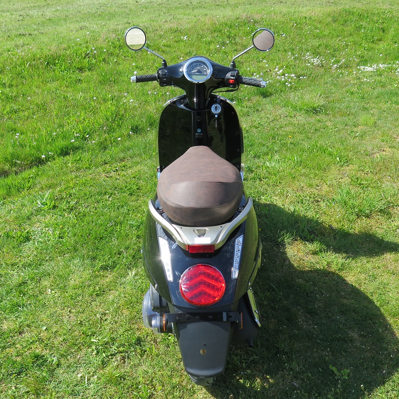 Motorroller Rivero Veneto 125 Euro 5 Roller Scooter schwarz