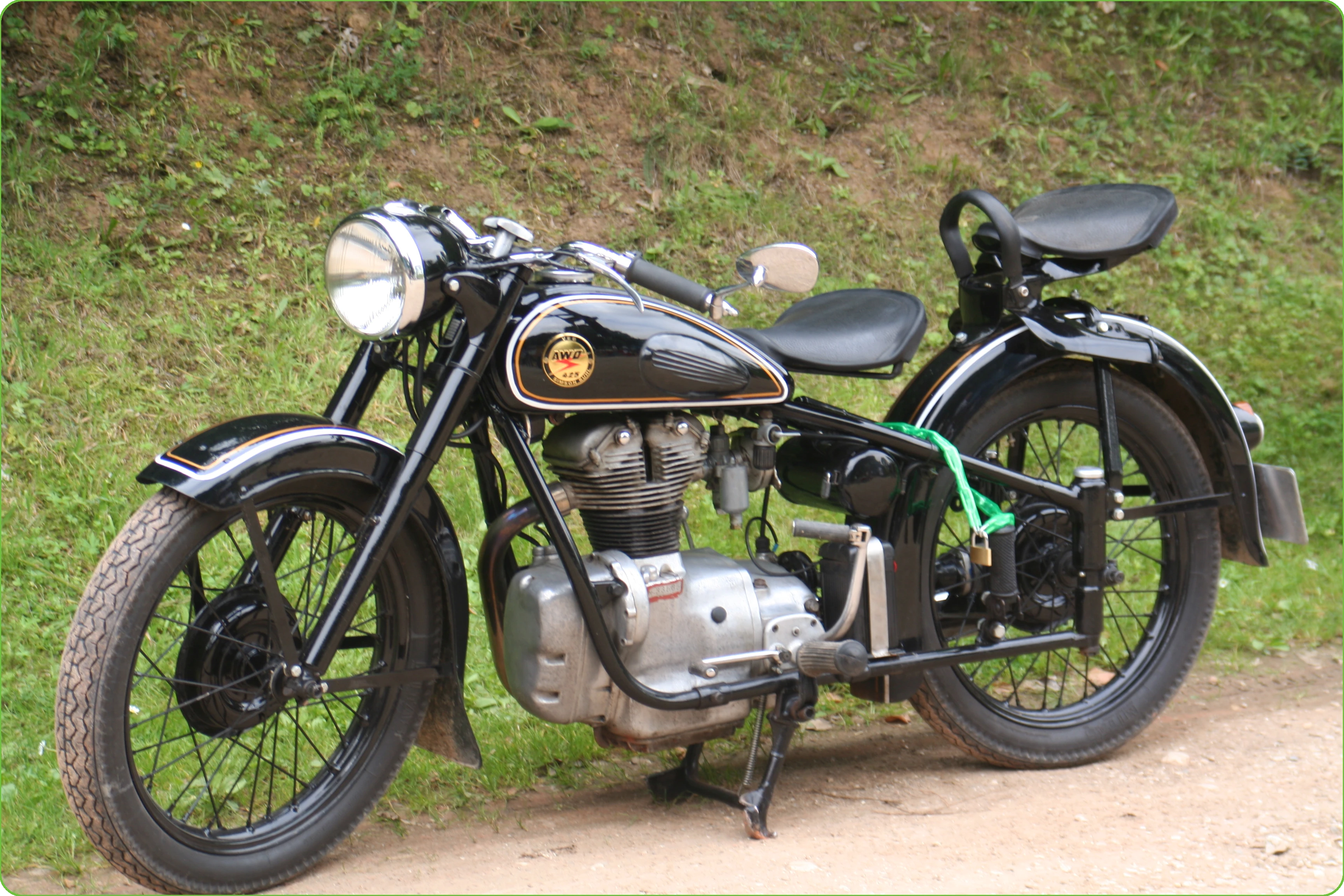 Bild eines alten Motorrad-Modells